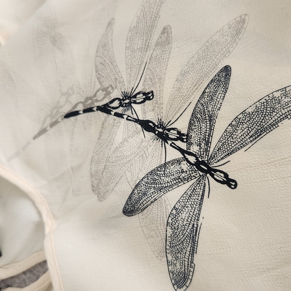 Zara Dragonfly Flutter Sleeve Blouse - Picture 4 of 6